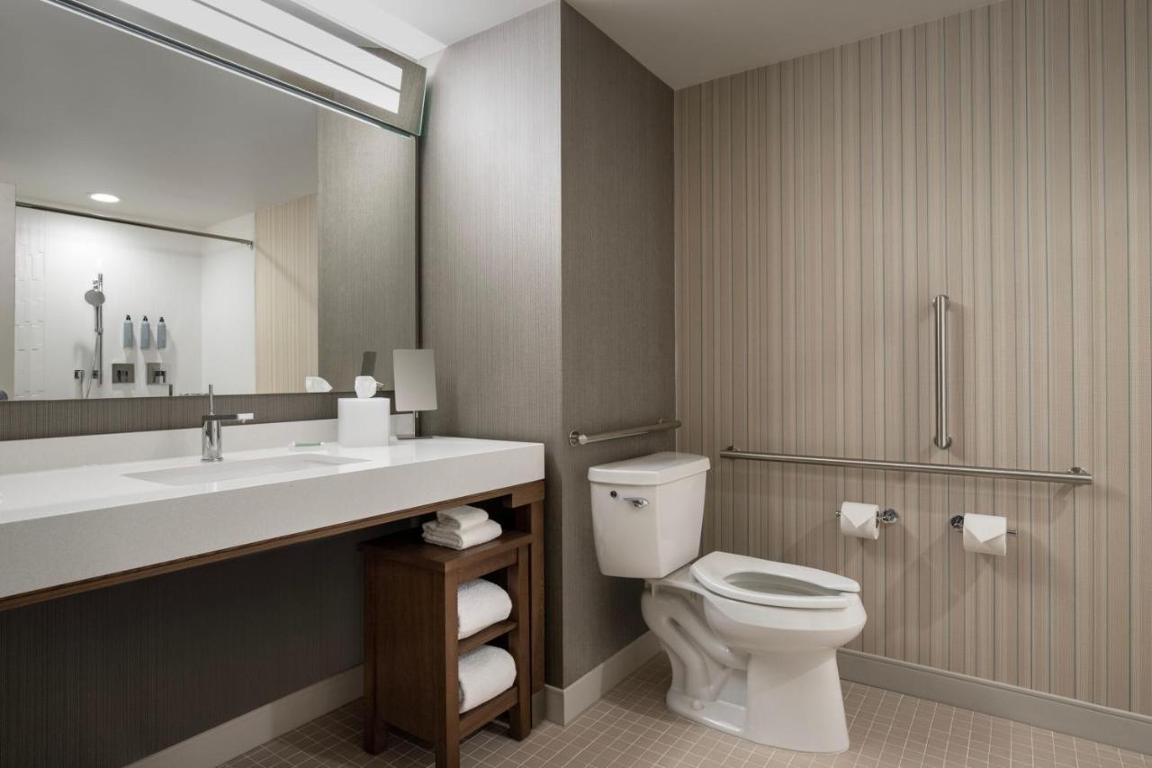 Courtyard By Marriott Nanaimo 호텔 외부 사진
