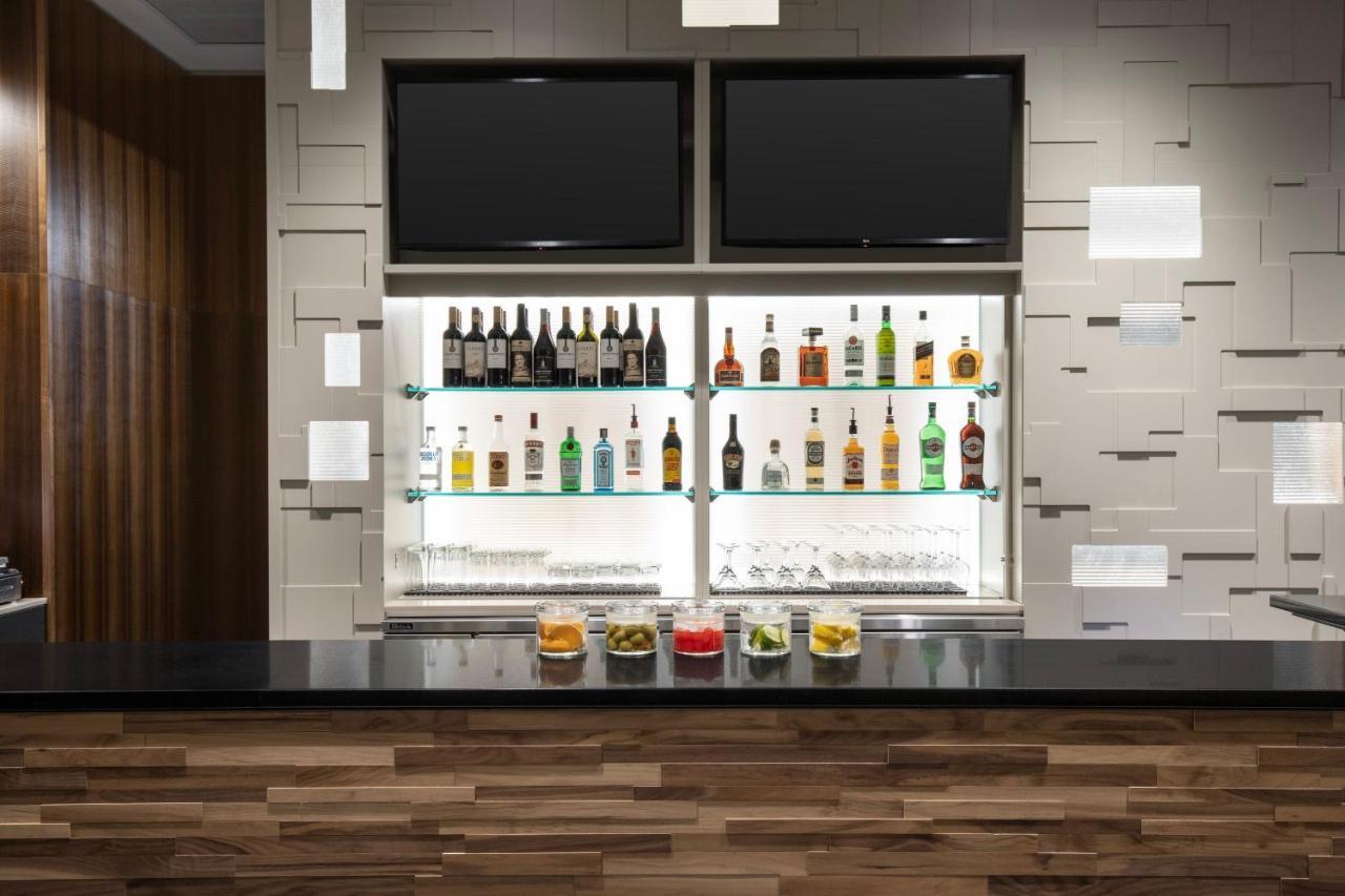 Courtyard By Marriott Nanaimo 호텔 외부 사진