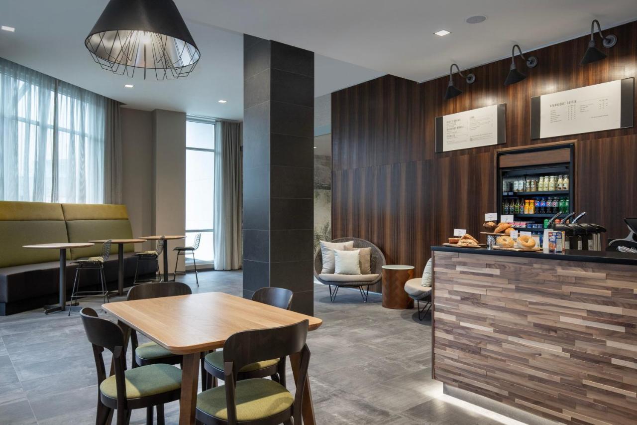 Courtyard By Marriott Nanaimo 호텔 외부 사진