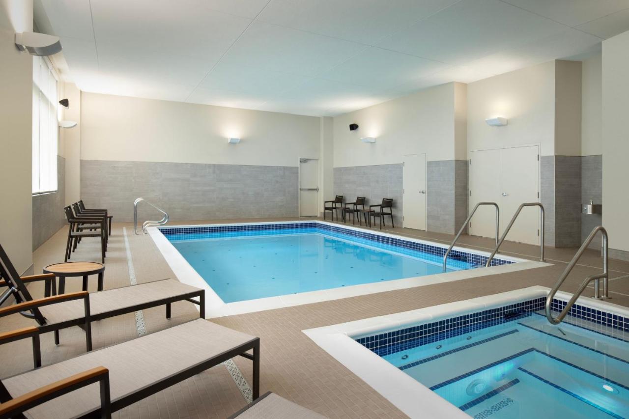 Courtyard By Marriott Nanaimo 호텔 외부 사진